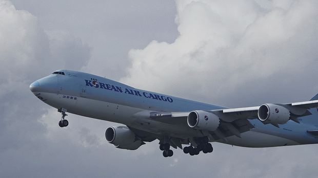 Korean Air Cargo Boeing 747 at FRA