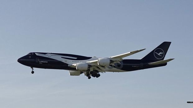 Lufthansa Boeing 747-8 100 Years Special Livery